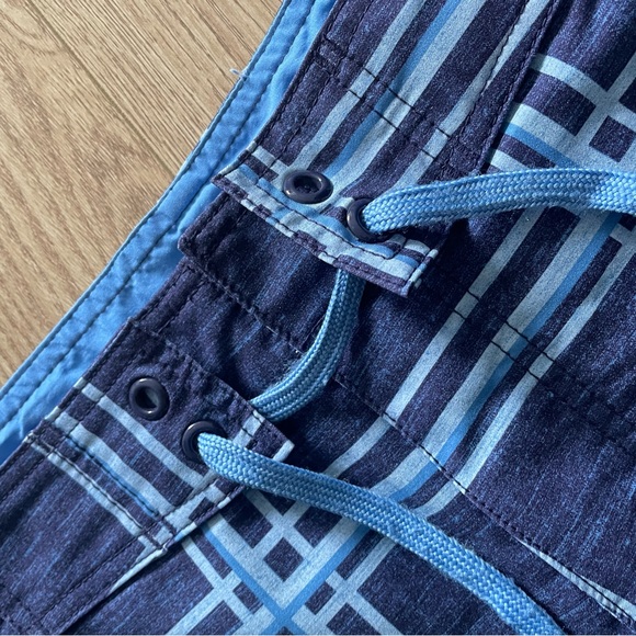 Old Navy Men’s Swimshort - Picture 3 of 5